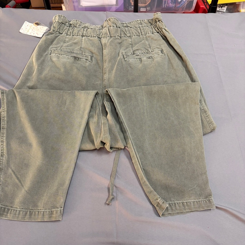 Free People Sugar Kelp Paperbag Waist Pants Olive Green OB934529 Size Large NWT - Picture 7 of 12